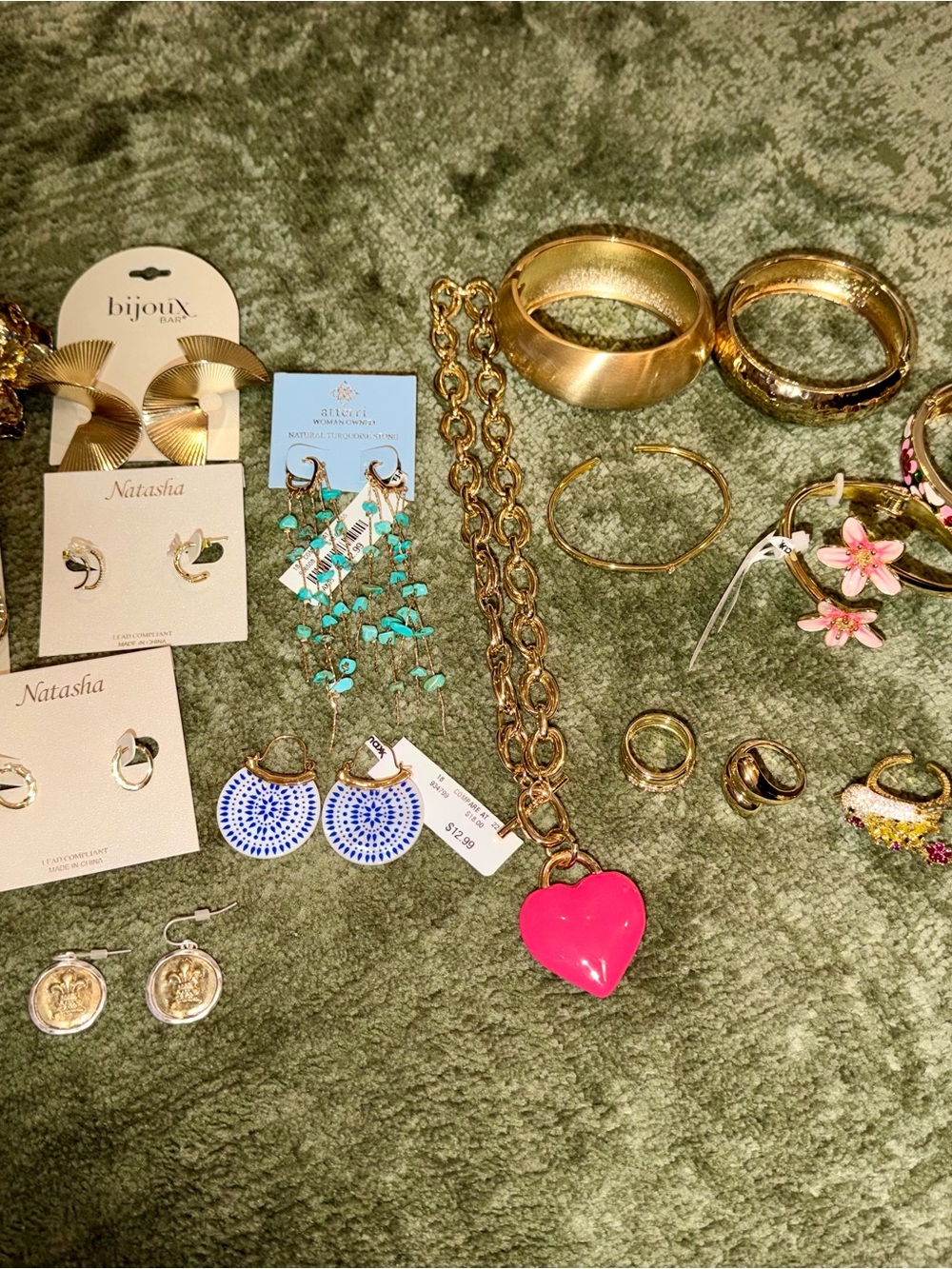 Gold jewelry bundle some new items